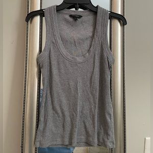 Scoop neck tank